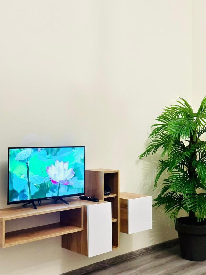 Villa Gardens 코불레티 외부 사진