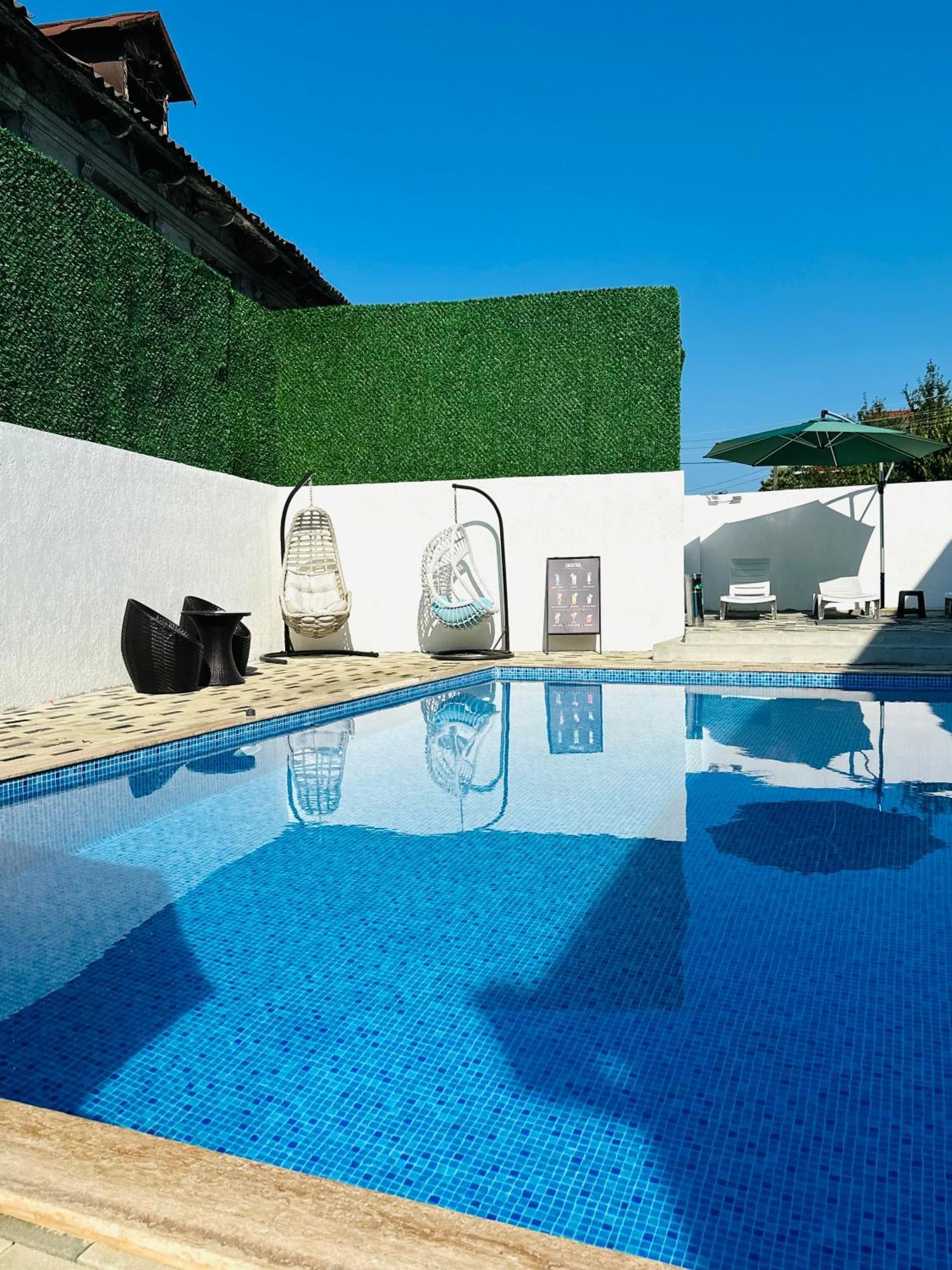 Villa Gardens 코불레티 외부 사진