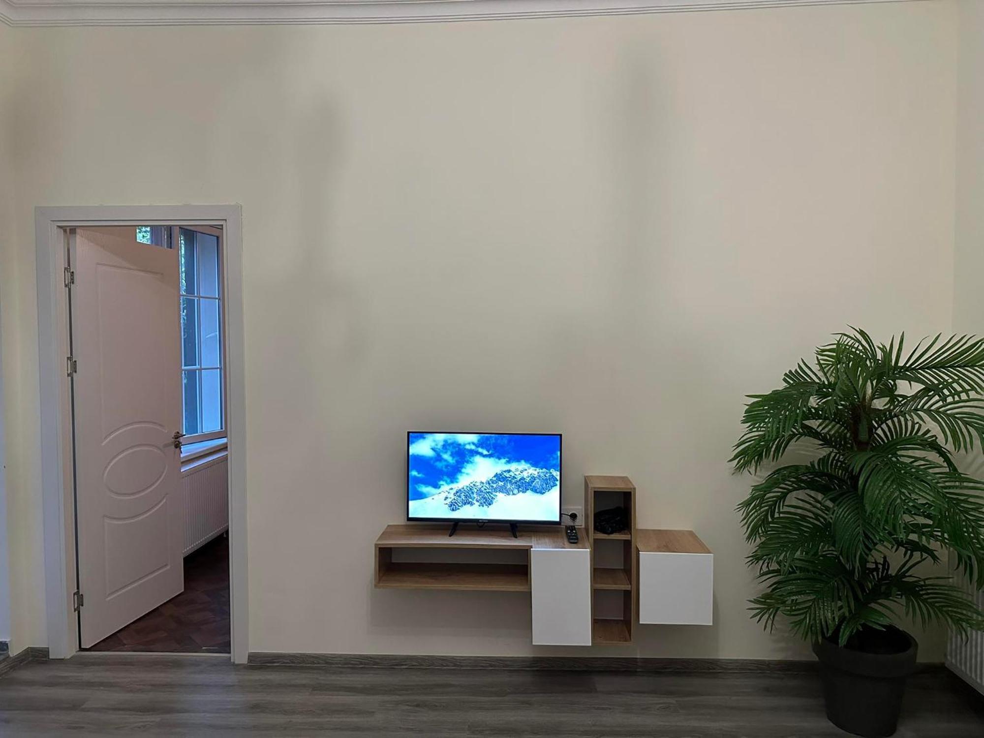 Villa Gardens 코불레티 외부 사진