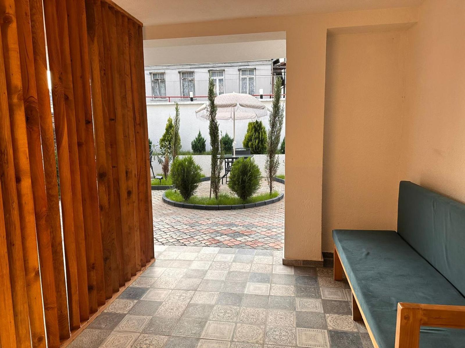 Villa Gardens 코불레티 외부 사진