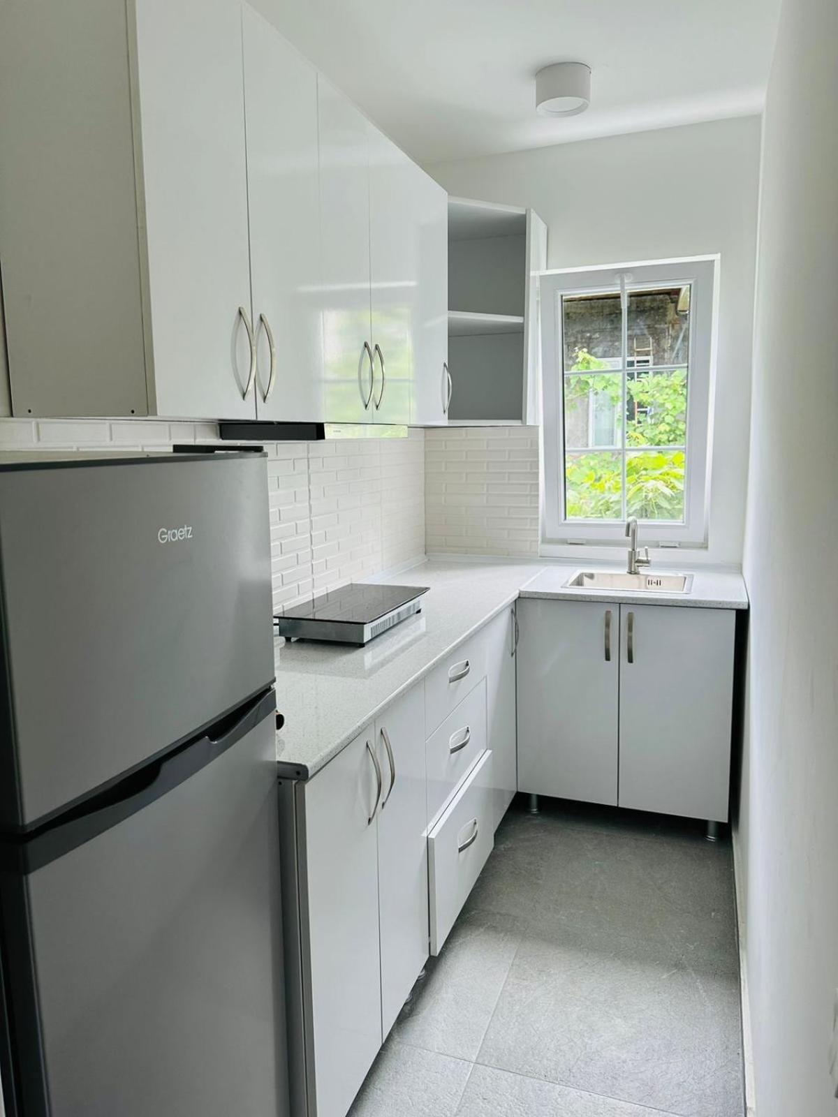Villa Gardens 코불레티 객실 사진