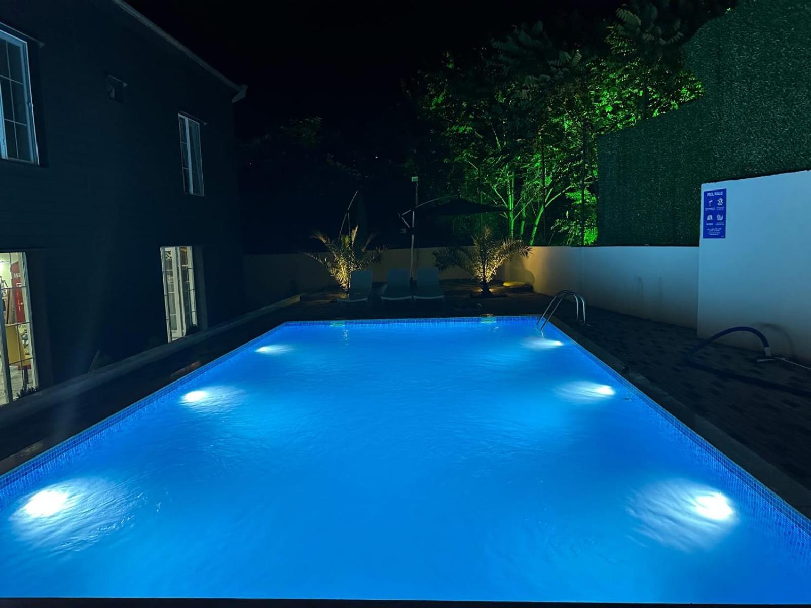 Villa Gardens 코불레티 외부 사진